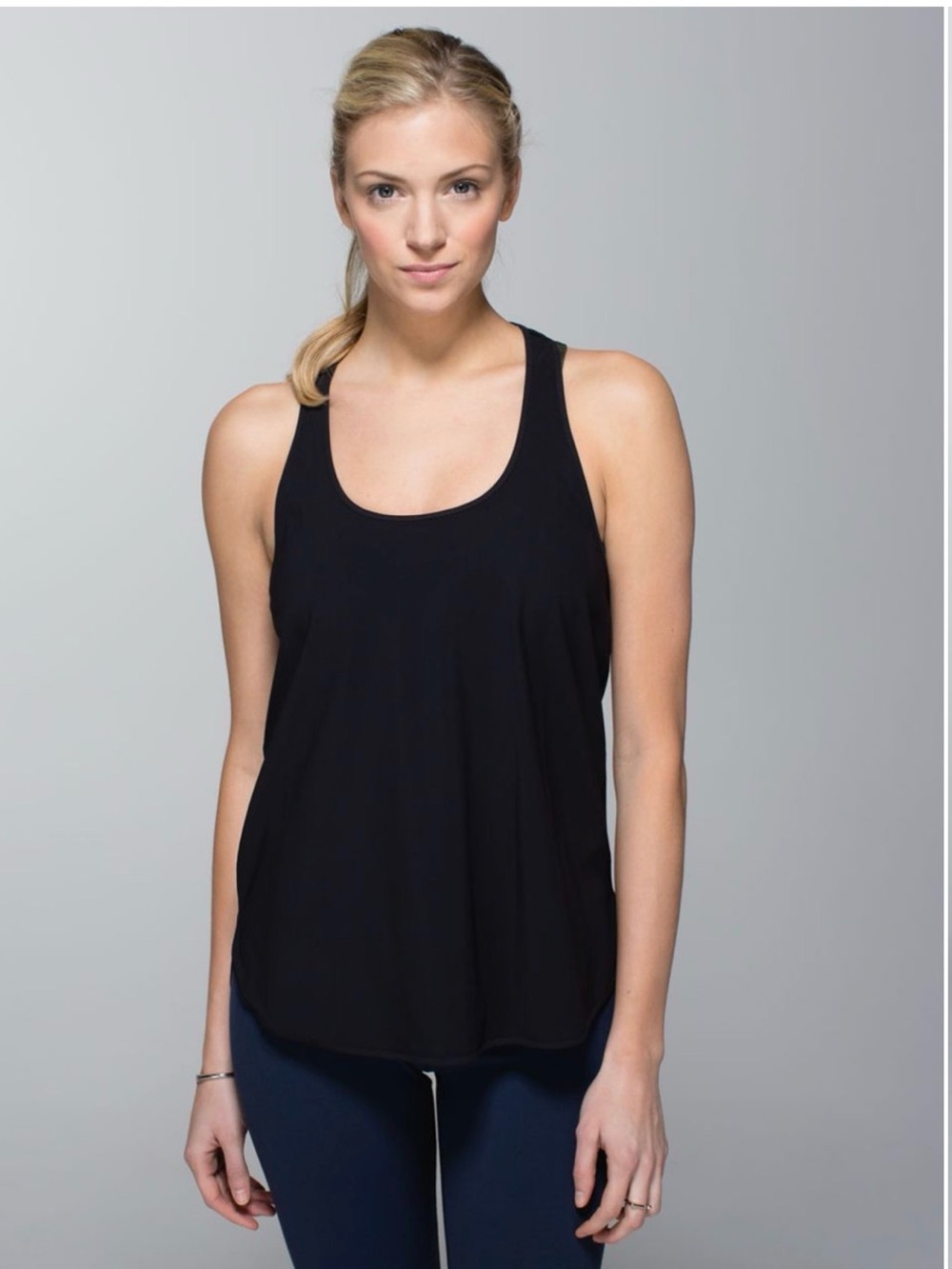 Lululemon Coastal Tank Black Size 6? Refer to Measurements
